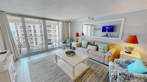 Living area - Shoreline Towers 1105 2 Bedroom Condo (Destin)