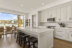 Townhome, 3 Bedrooms | Private kitchen | Fridge, oven, coffee/tea maker, toaster - Pearl Beach B 3 Bedroom Townhouse (St. George)