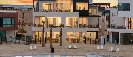 Maison, plusieurs chambres | Piscine
