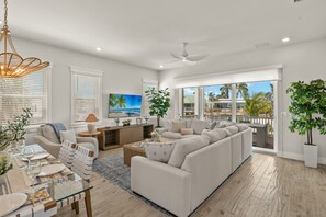Ferienhaus, 5 Schlafzimmer | Wohnbereich | Smart-TV