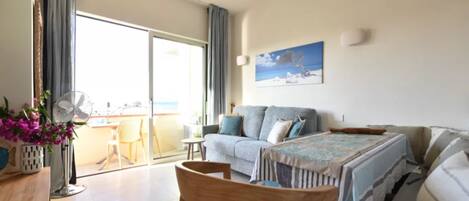 Leilighet, 1 soverom, balkong | Oppholdsrom