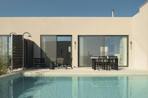 Accessible Villa with Private Pool | 飯廳