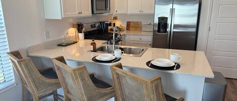 Microwave, oven, stovetop, dishwasher