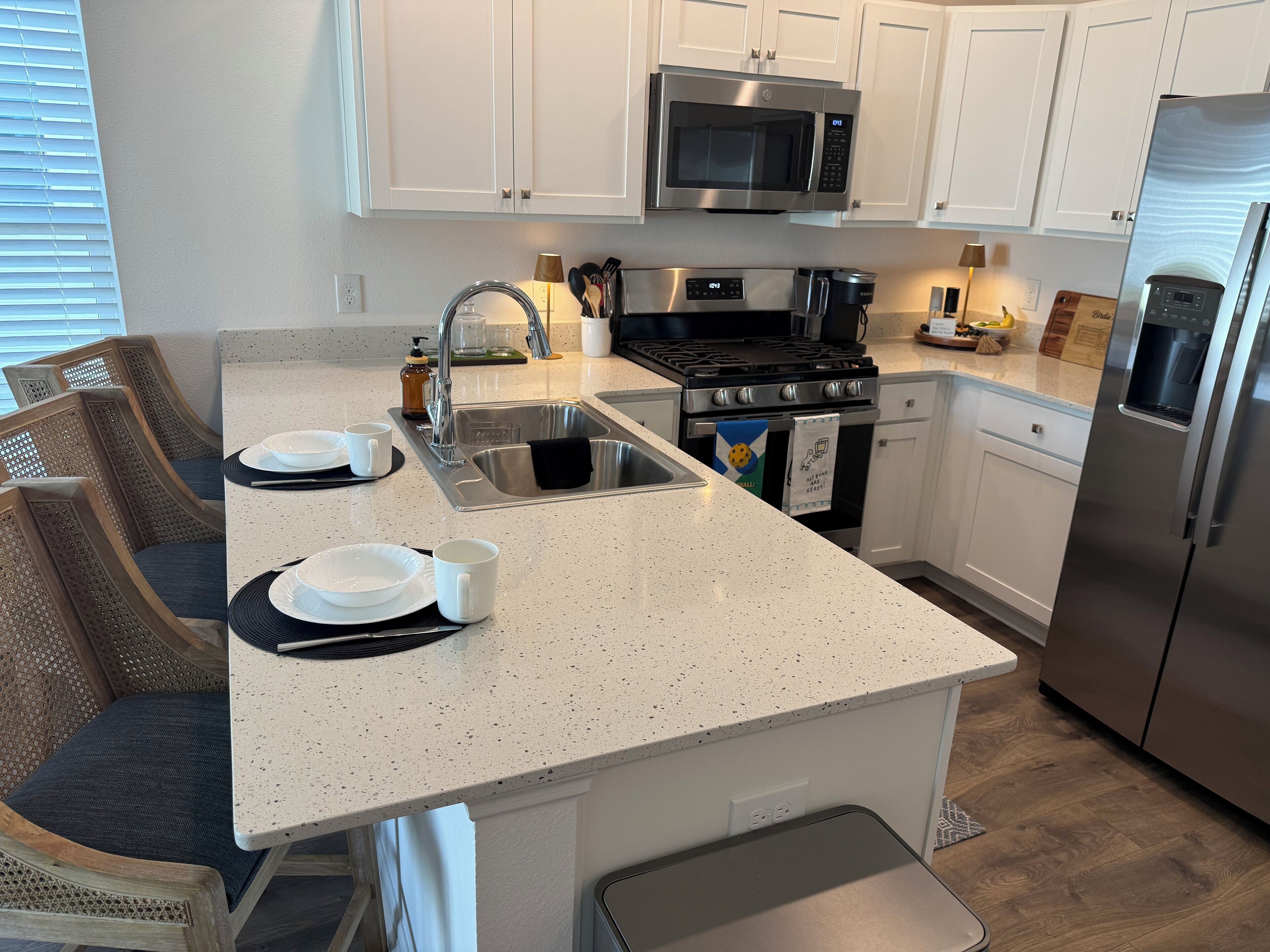 Microwave, oven, stovetop, dishwasher