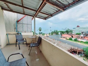 Imej tidak diklasifikasikan, 3 daripada 8, butang