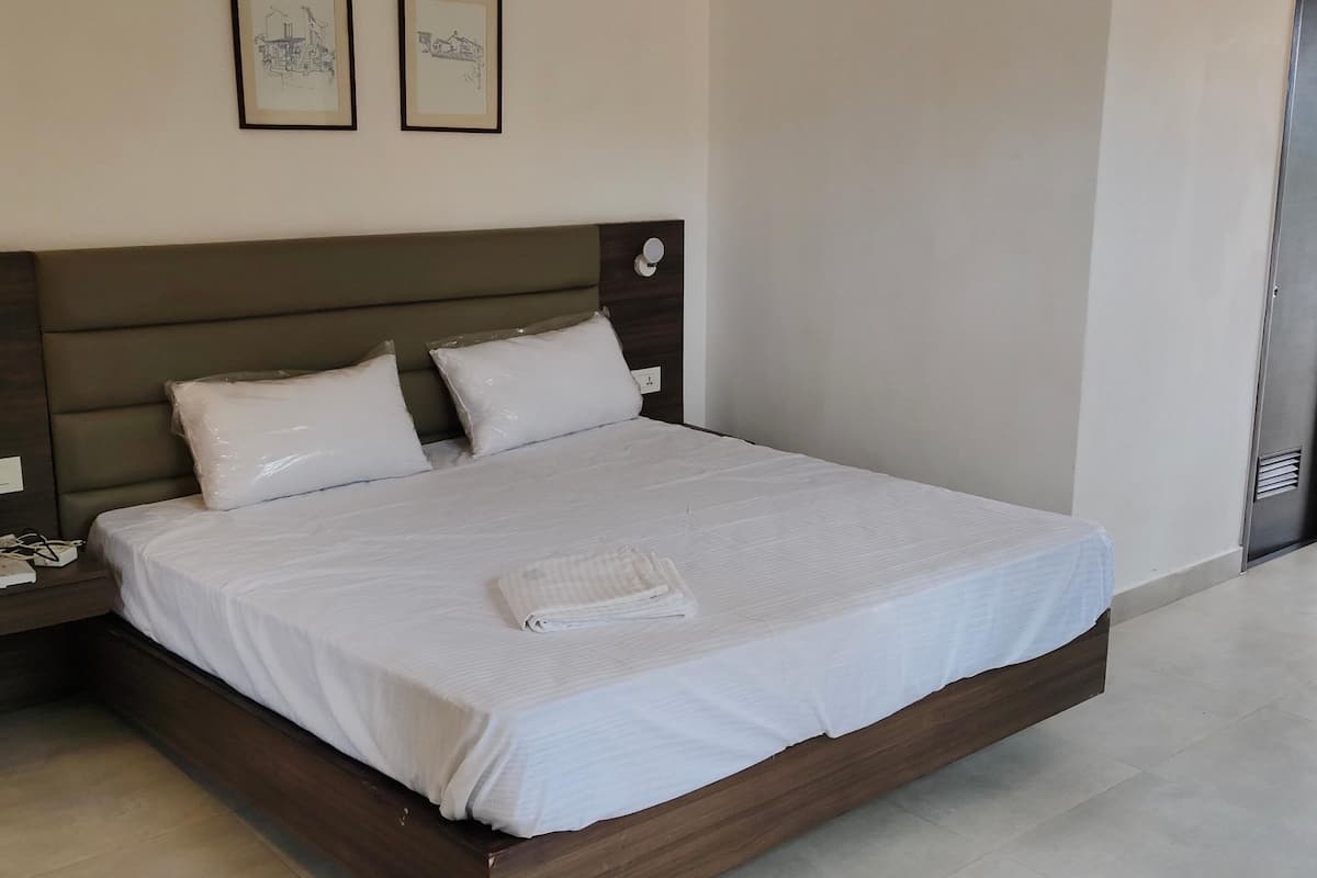 Phòng đôi Deluxe, quang cảnh thành phố | Truy cập Internet không dây miễn phí 