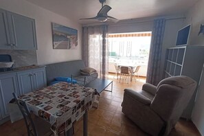 Living area - Apartment in Peñismar: Your mediterranean retreat steps from the sea (Peñíscola)