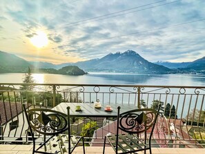 Outdoor dining - La Finestra su Bellagio by Interhome (Varenna)