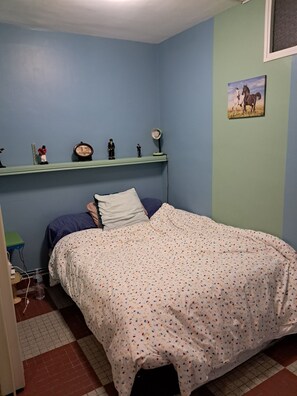 Unclassified image, 4 of 10, button