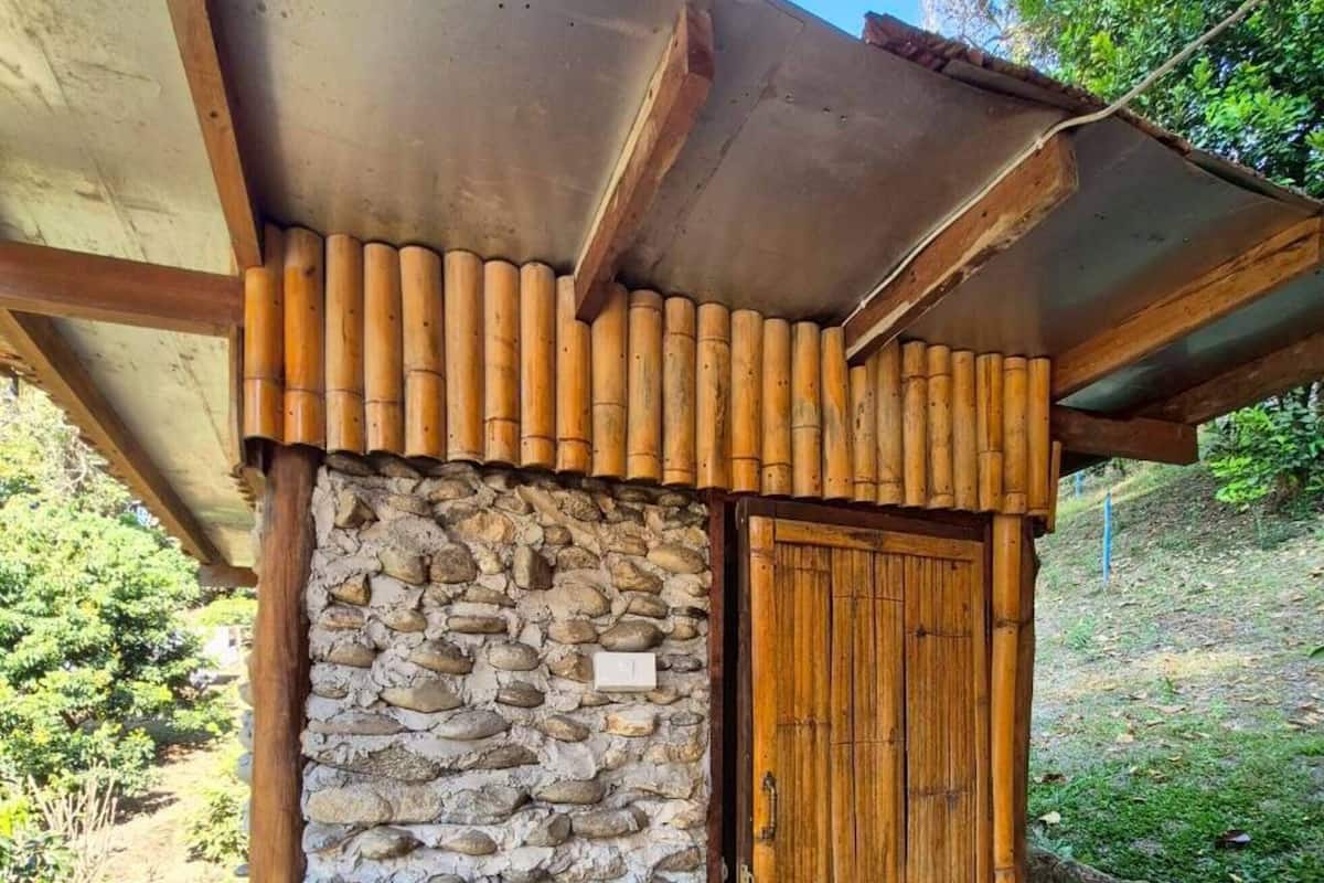 Rum - uteplats - utsikt mot bergen