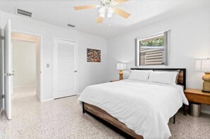 3 bedrooms, iron/ironing board, free WiFi, bed sheets - House near beach*pool*Ana Maria Island/Sarasota (Bradenton)