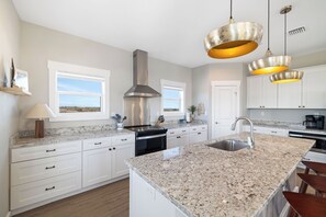 Fridge, microwave, oven, stovetop - Steele Away by Liquid Life (Gulf Shores)
