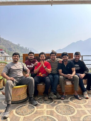 Cafe - Namaste Hostel Rishikesh (Rishikesh)