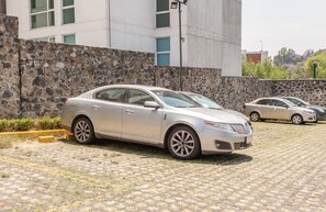 Enceinte de lâhĂ©bergement