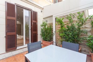 Family Room, Patio - Vatican Vittoria Suites (Roma)