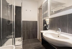 Double Room | Bathroom - Vatican Vittoria Suites (Rome)