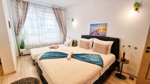 Unclassified image, 2 of 14, button