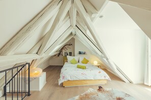 Luokittelematon kuva, 4 kautta 9, painike