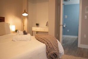 4 dormitorios, tabla de planchar con plancha, Internet y ropa de cama