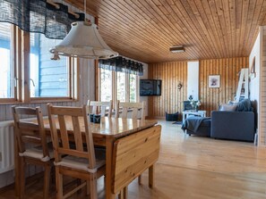 Unclassified image, 2 of 11, button - Solgläntan by Interhome (Lofsdalen)