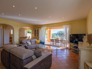 TV, DVD player - La Figuière by Interhome (Sainte Maxime)