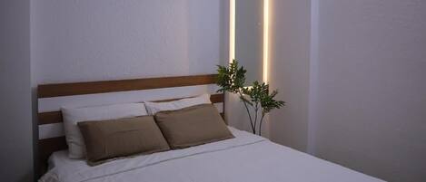 Chambre Standard double | Bureau, espace de travail pour ordinateurs portables