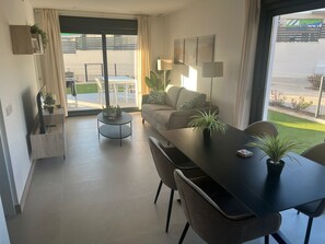 Interior - Casa Sol y Sombra is located at the stylish Eden Beach residence in Torrevieja. (Torrevieja)