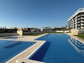 Pool - Casa Sol y Sombra is located at the stylish Eden Beach residence in Torrevieja. (Torrevieja)