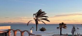 Casa Lenelly - your spacious dream vacation home right by the sea