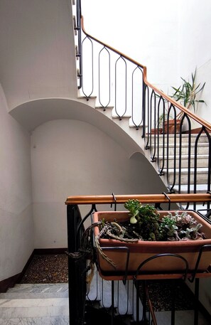 Unclassified image, 5 of 17, button