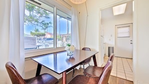 Dining - Walk 2 Beach, Close To Village, Great Reviews! (San Diego)