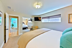 Iron/ironing board, free WiFi, bed sheets - Perfect for Families W/ Pool,Walk 2 Beach,Firepit! (San Diego)