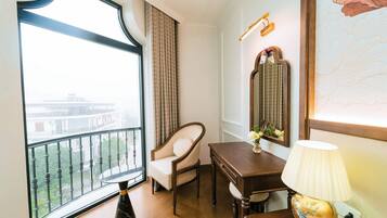 Luxury-Doppelzimmer, Balkon, Stadtblick