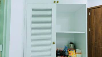 Family Room, Balcony, City View | Interior