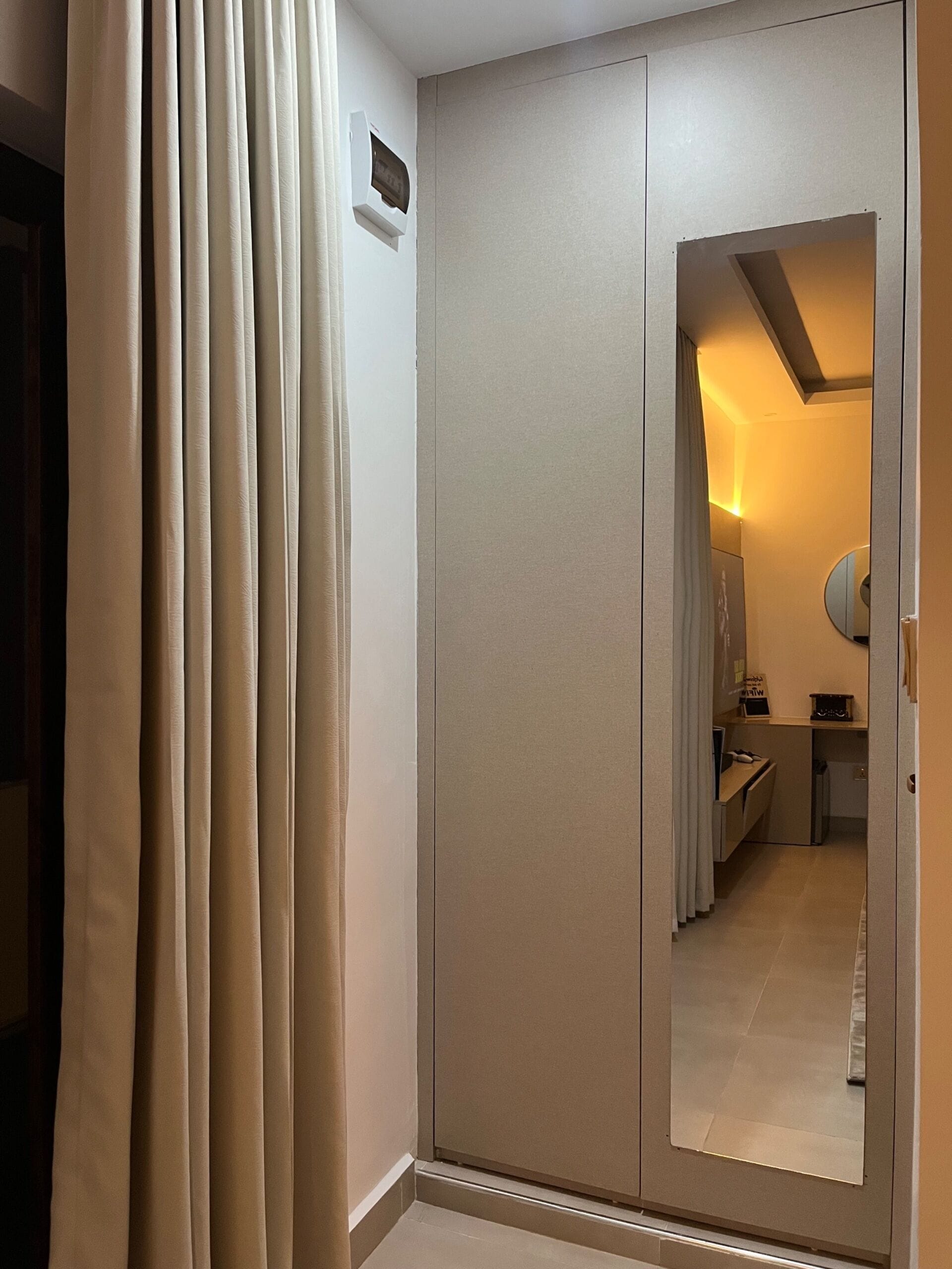 Iron/ironing board, free WiFi