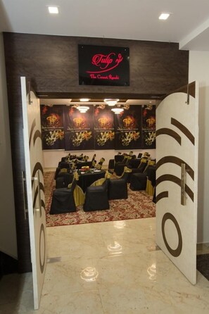 Outdoor banquet area - The Cennet Hotel (Ranchi)