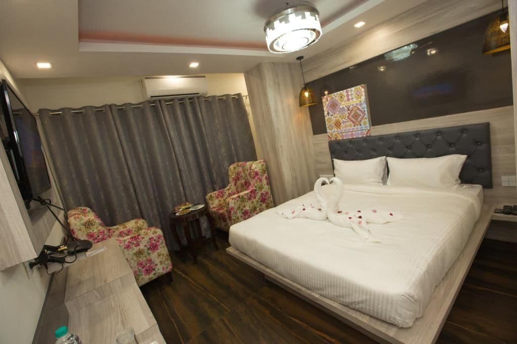 Estudi de luxe, vistes a la ciutat | Equipament de l'habitació