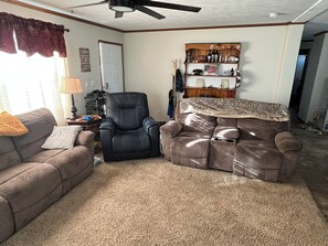 Luokittelematon kuva, 2 kautta 25, painike