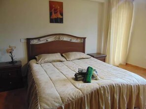 5 室のベッドルーム、アイロン / アイロン台、WiFi、ベッドシーツ