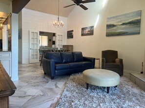 Smart TV - Knolls 0634 - Two Bedroom Apartment, Sleeps 6 (Osage Beach)