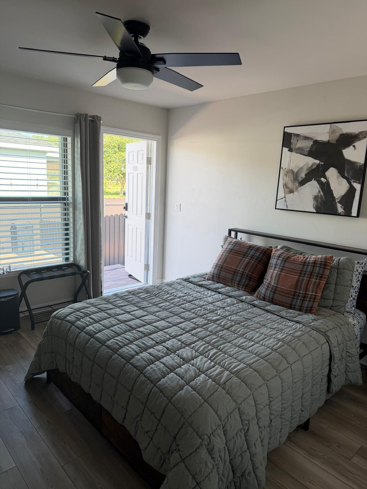 1 bedroom, WiFi, bed sheets