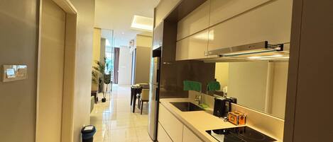 Micro-ondes, plaque de cuisson