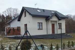 Exterior - Large, comfortable holiday home, private garden (Debina)