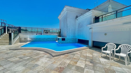 Loft equipado a poucos passos da praia