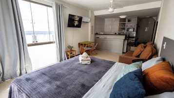 Apartment | Minibar, individually decorated, individually furnished