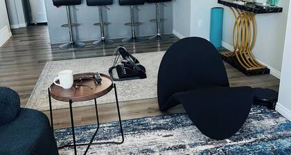 Room-spacious Private Room With TV, Wifi