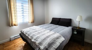 3 makuuhuonetta, silitysrauta/-lauta, Wi-Fi, vuodevaatteet