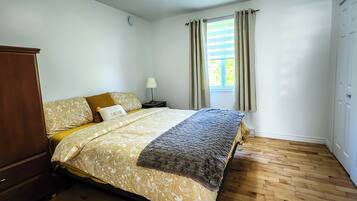 3 chambres, fer et planche à repasser, Wi-Fi, literie fournie