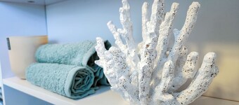 Le Repaire de l'Ours | Cottage on the St-Lawrence River | North Shore, View & Quiet