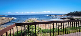 Le Repaire de l'Ours | Cottage on the St-Lawrence River | North Shore, View & Quiet